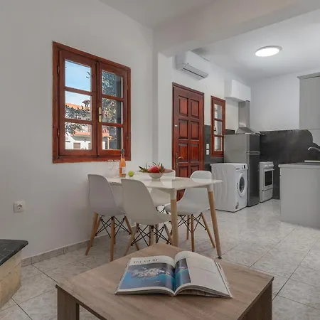 Eleon & Афитос